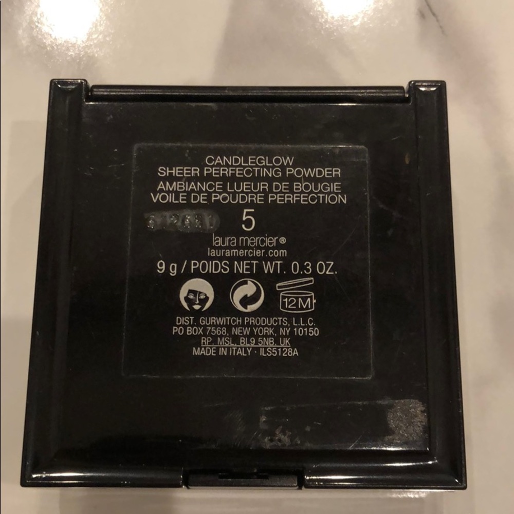 Laura Mercier candleglow powder - Picture 3 of 5